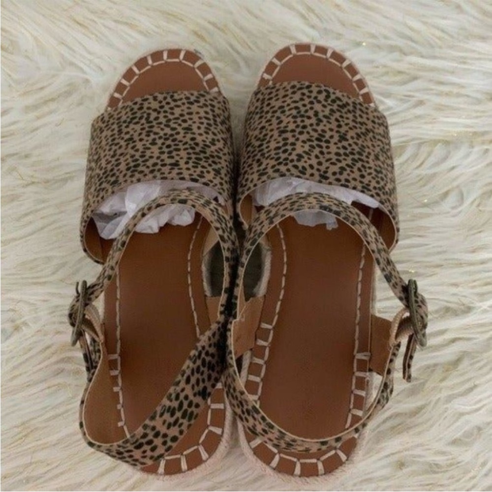 Universal Thread Morgan Wedges Leopard - Picture 6 of 7